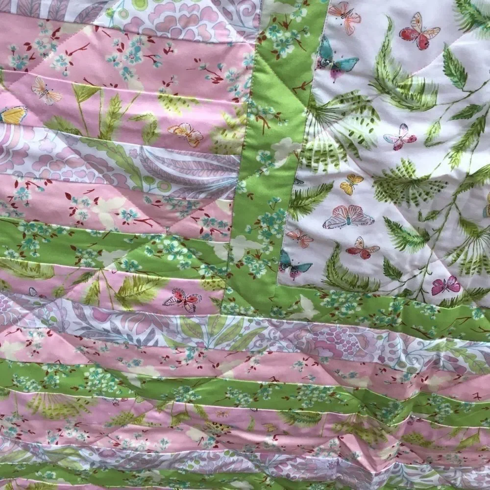 NWT Botanical Beauty Hand Crafted Quilt